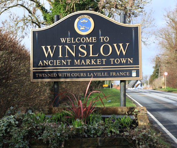 Welcome to Winslow sign